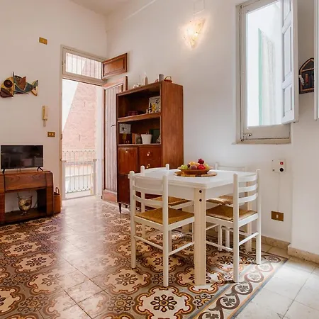 Apartment Between The Center And The Station - Trapani