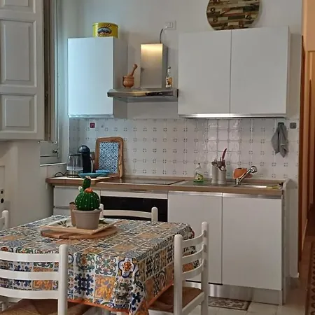 Between The Center And The Station - Apartment Trapani